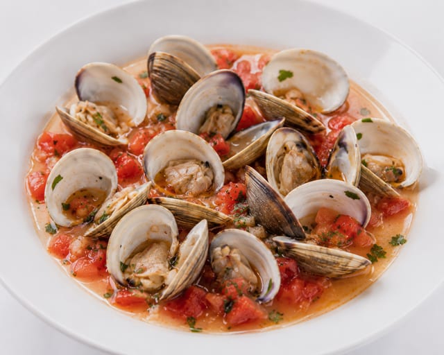 Clams In Brodo.