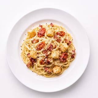 Carbonara con Piselli